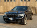 BMW Bmw X5 M X5 M50d - blaue BMW X5 M50