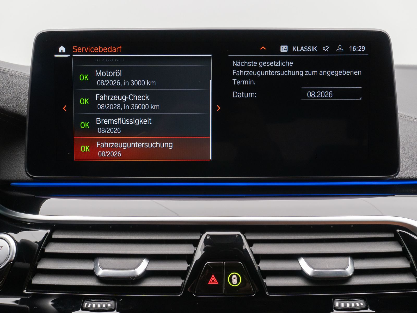 Fahrzeugabbildung BMW M550i xD B&W Laser 360°HUD DAB Komfort 20Zoll