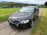 Volkswagen Passat Variant Trendline Automatik 2.0TDI - aus 2009: Kombi