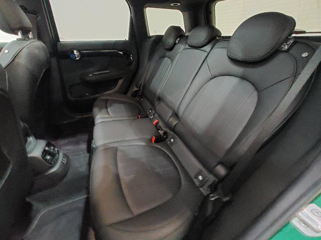 Fahrzeugabbildung MINI Countryman Cooper Yours Trim Pano Premium Plus
