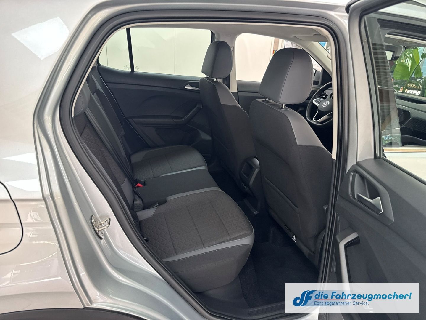 Fahrzeugabbildung Volkswagen T-Cross Style Navi Digitales Cockpit LED Dyn. Ku