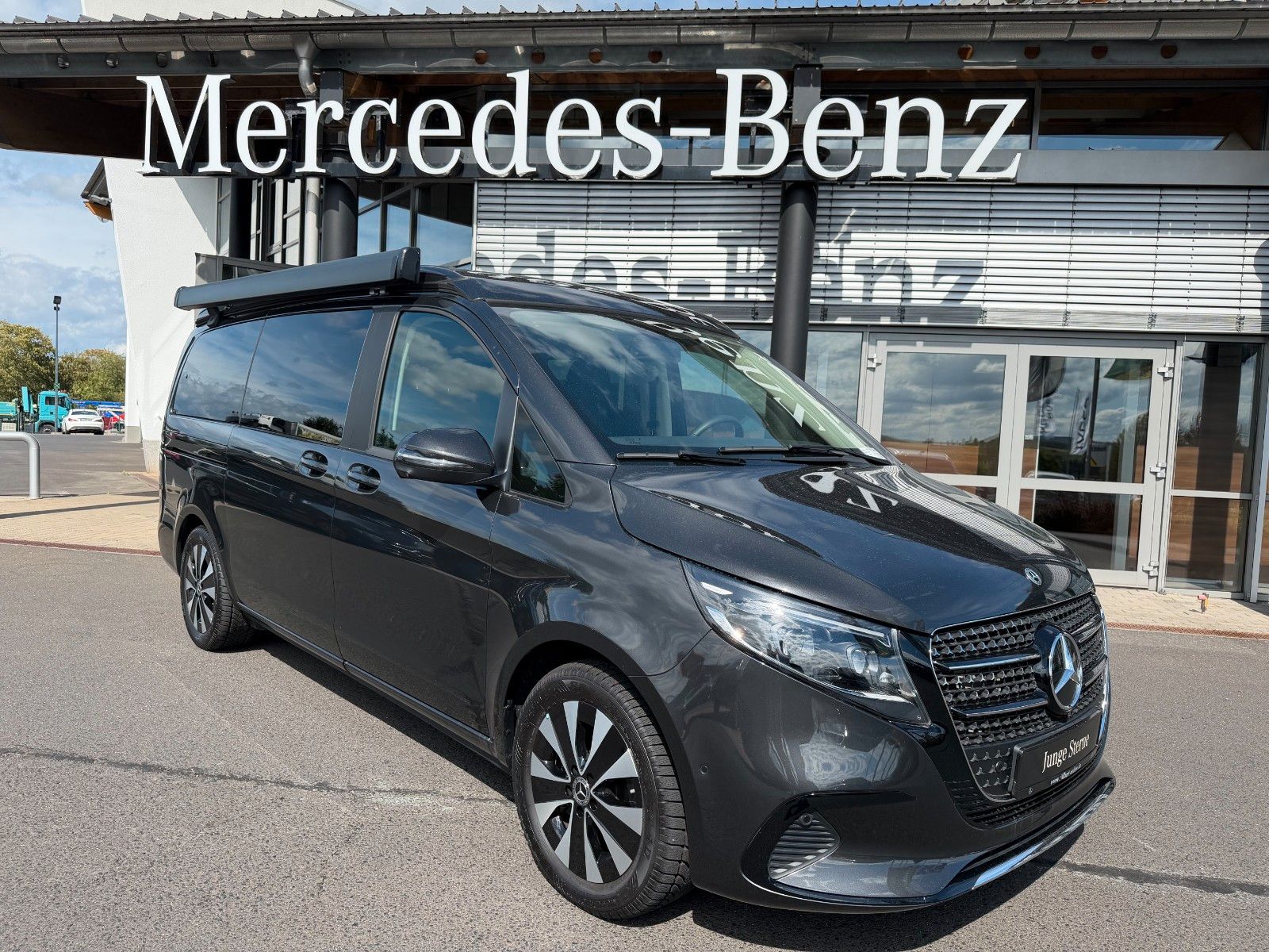Fahrzeugabbildung Mercedes-Benz V 220 d Marco Polo AIRMATIC DISTRONIC AHK2,5to