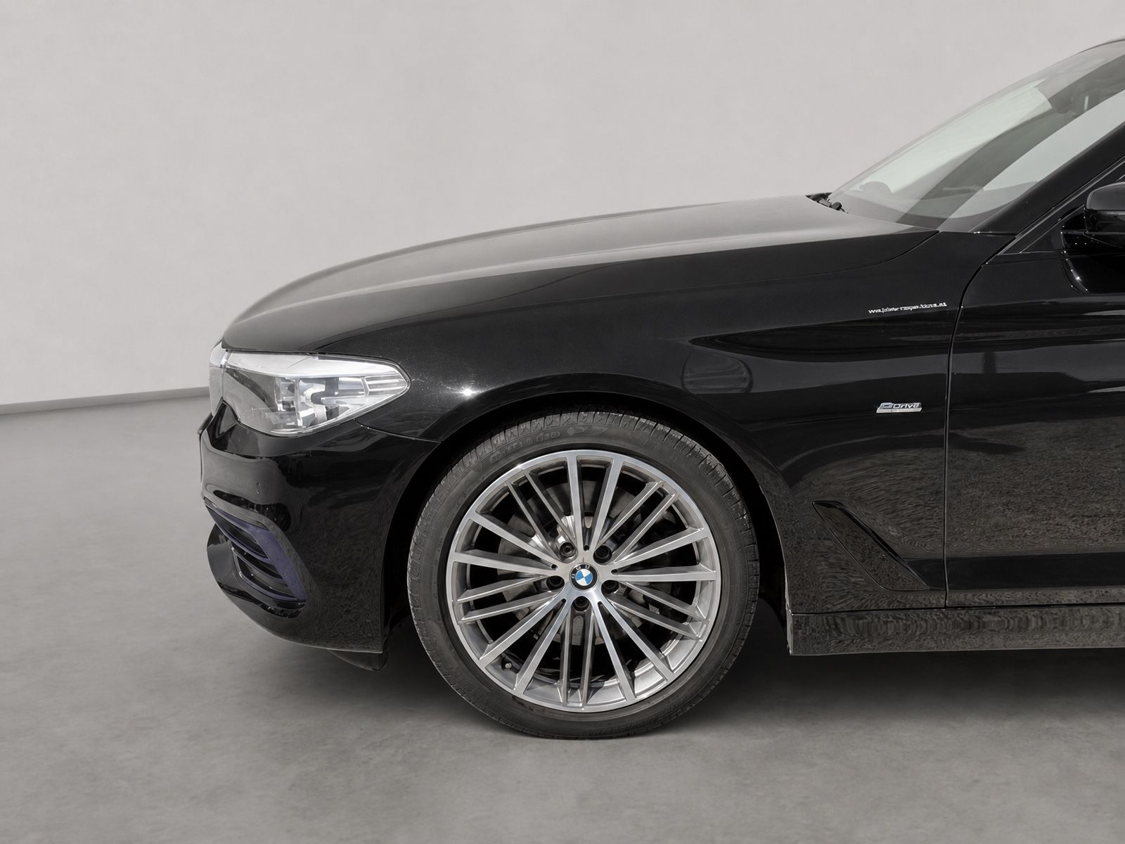 BMW 530 530 i Touring Sport Line**LED Scheinwerfer*AHK*, Ansicht 3