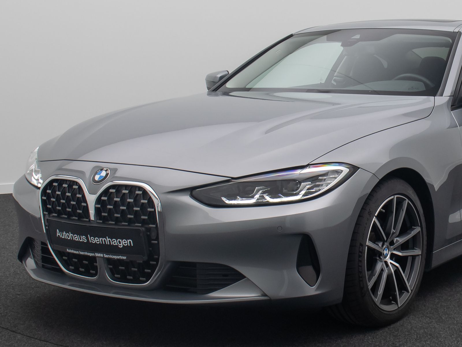 Fahrzeugabbildung BMW 420d Coup&eacute; Alarm HiFi DAB Sport Glasdach 18Zoll
