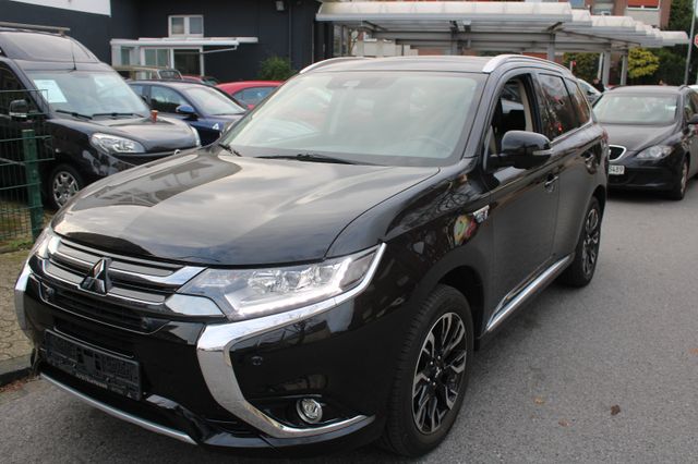 Mitsubishi Outlander PHEV Top 4WD*2.0*360°*LEDER*NAVI*XENON