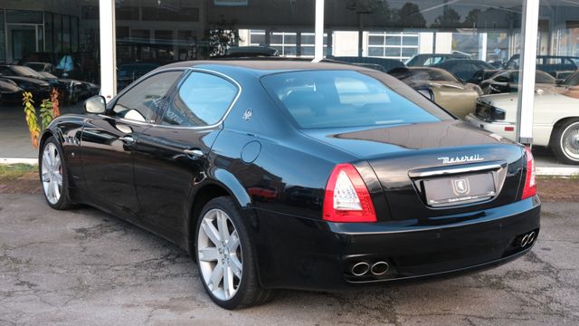 Fahrzeugabbildung Maserati Quattroporte 4.7 V8 S Automatik
