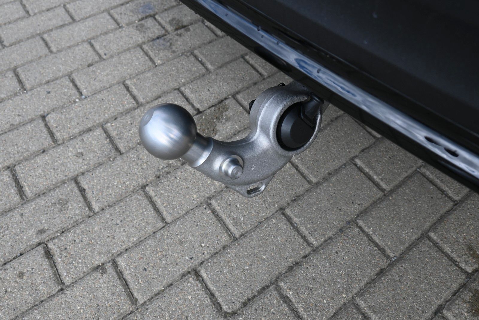 Fahrzeugabbildung Volvo XC40 B4 DKG Dark*PANO*STDHZG*360°*ACC*AHK*VOLL *