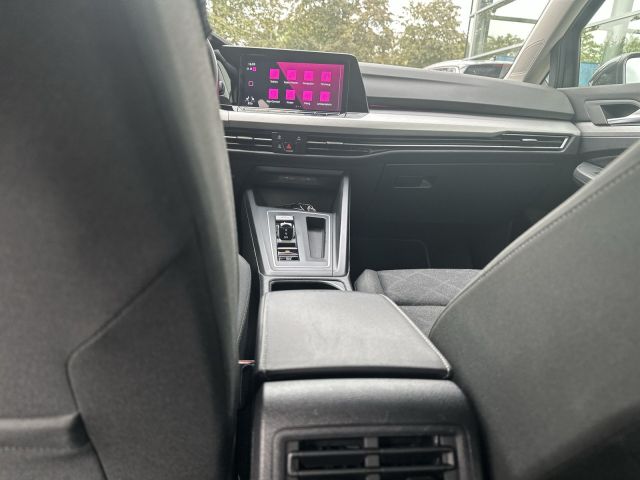 Golf VIII Variant 2.0 TDI DSG Life NAVI BUSINESS