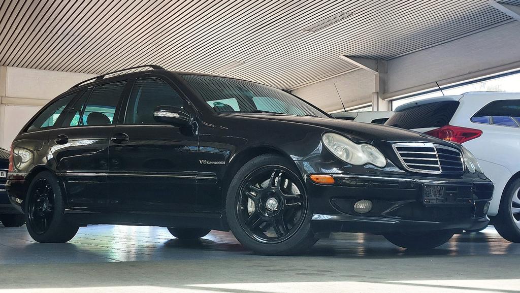 Mercedes-Benz C 32 AMG