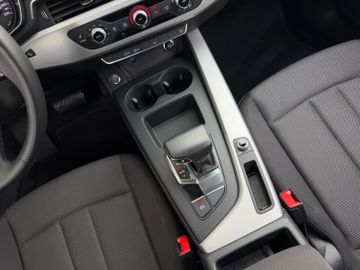 Audi A4 - 12