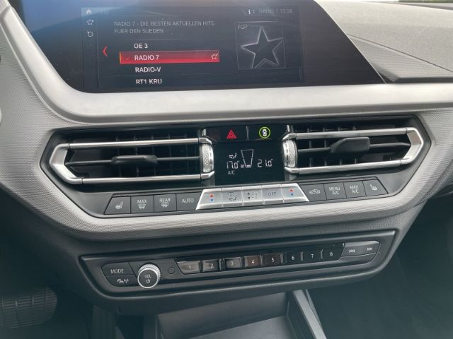 Fahrzeugabbildung BMW 118 i Advantage Autom. Navi, Sitzheizung, Tempom