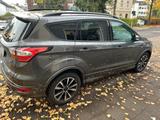 Ford Kuga 1,5 EcoBoost 4x4 129kW ST-Line Automat ... - Ford Kuga von privat