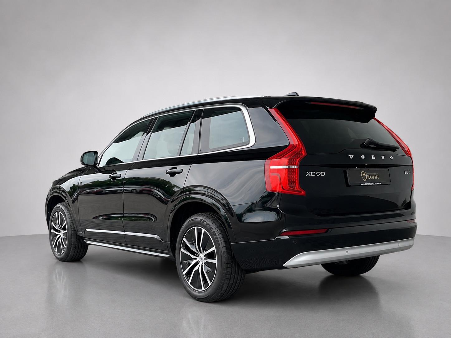 Volvo XC90 B5*Momentum Pro*AWD*7 SITZE*R.KAM*NAVI*LED*