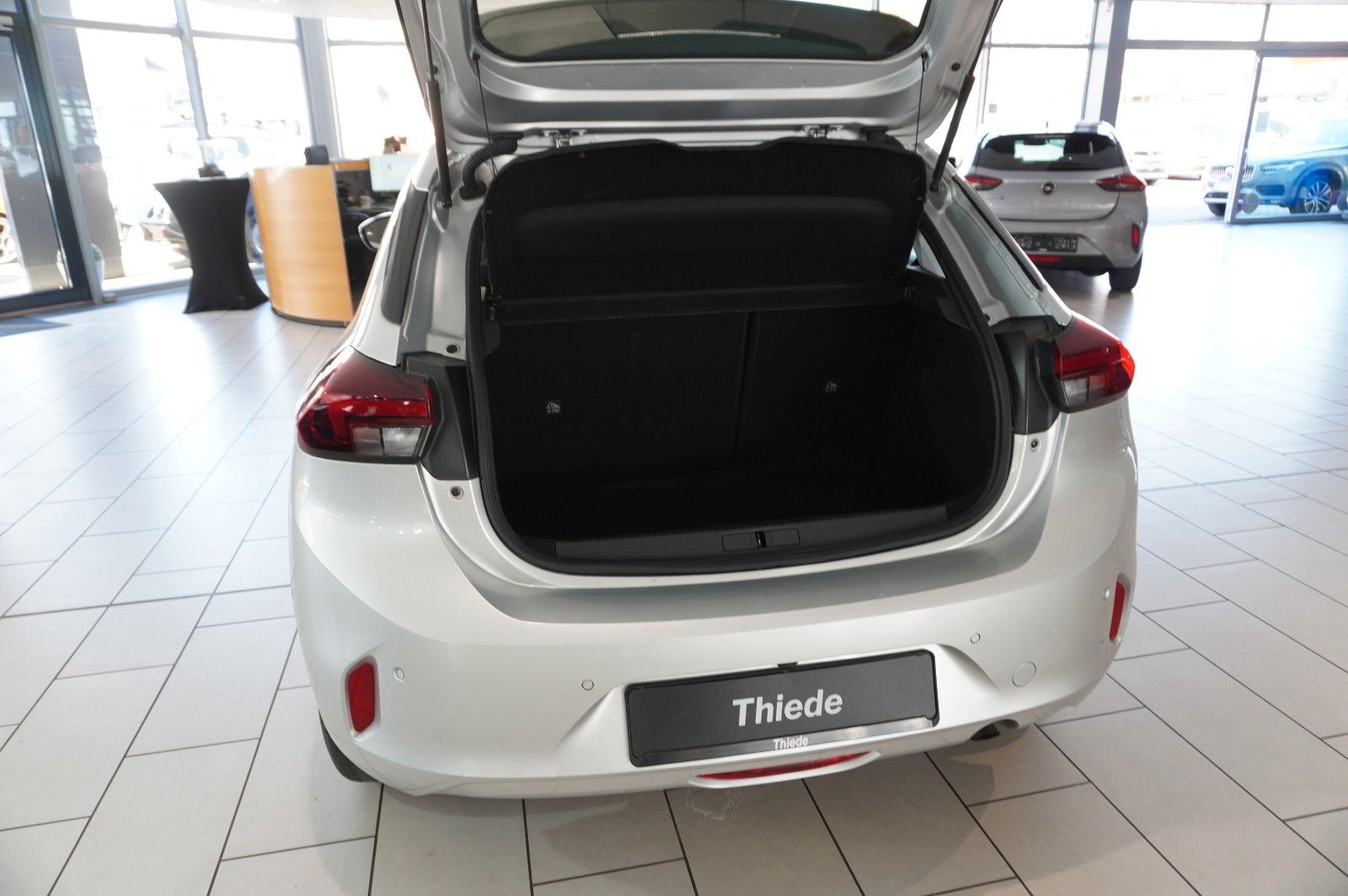 Fahrzeugabbildung Opel Corsa F 1.2 FACELIFT NAVI/LED/KAMERA/VIRTU./DAB+