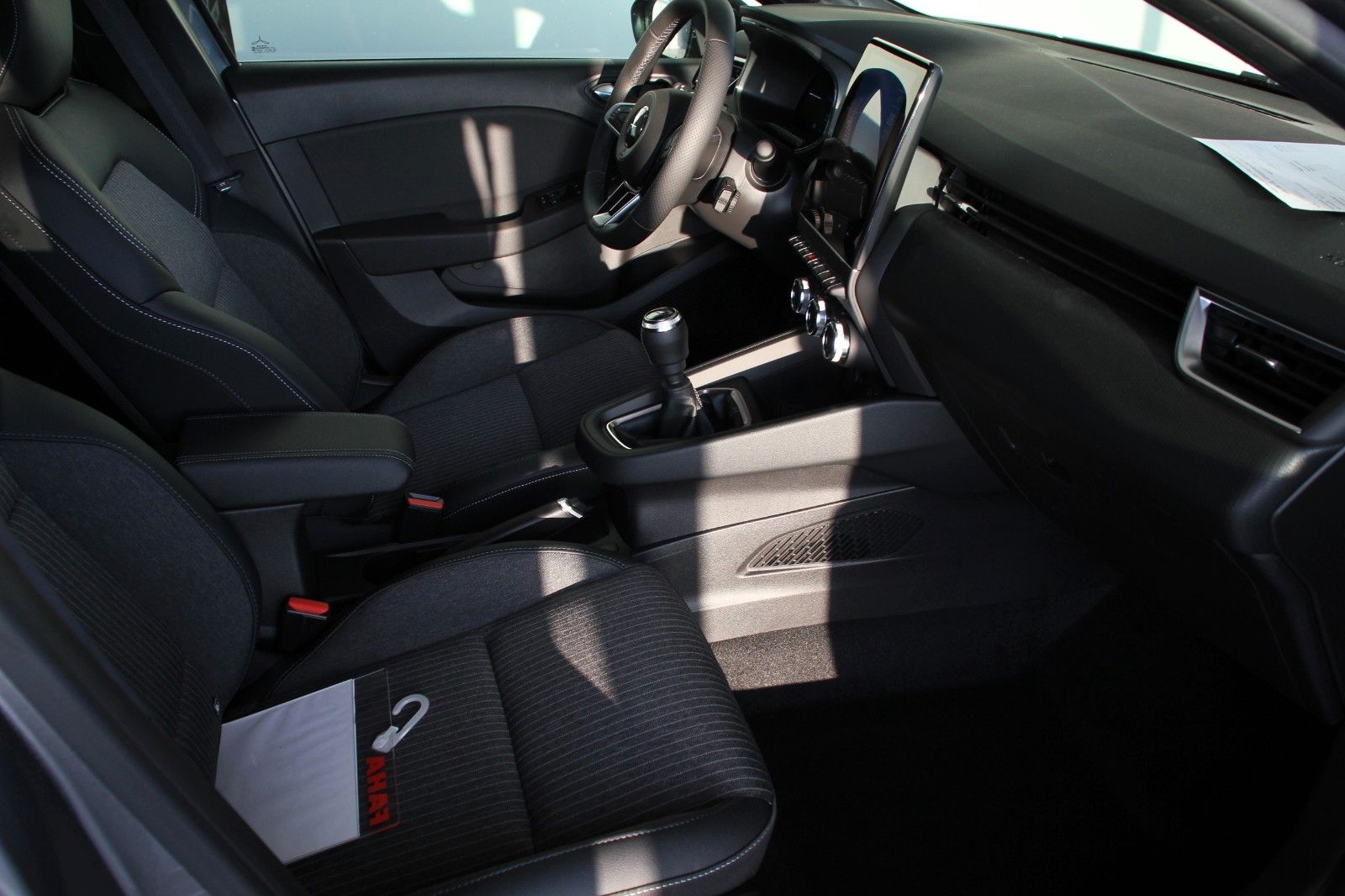 Fahrzeugabbildung Mitsubishi Colt Edition LED*DAB*SHZ*KAMERA