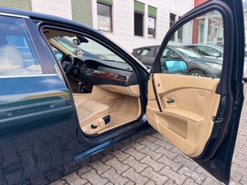 BMW 520 - 12