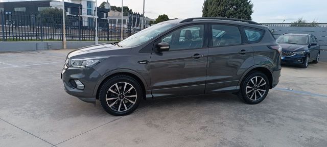 Ford Kuga 2.0 TDCI 120 CV S&S 2WD ST-Line