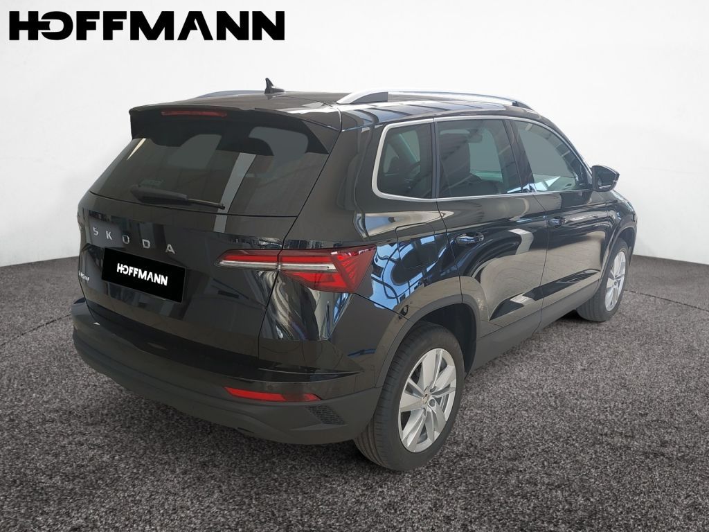 Fahrzeugabbildung SKODA Karoq 1.5 TSI DSG Selection AHZV,LED,Navi,SH