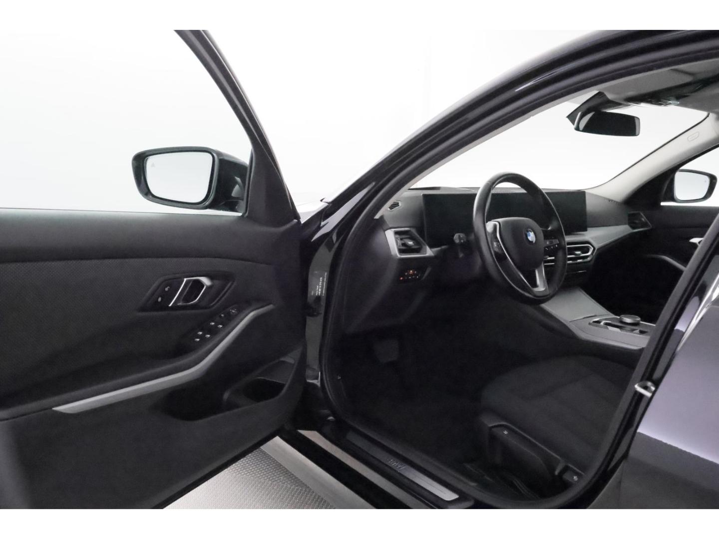 BMW 318 i Lim.Steptronic+LED+VIRTUAL+KAMERA+TEMPO, миниатюра 13