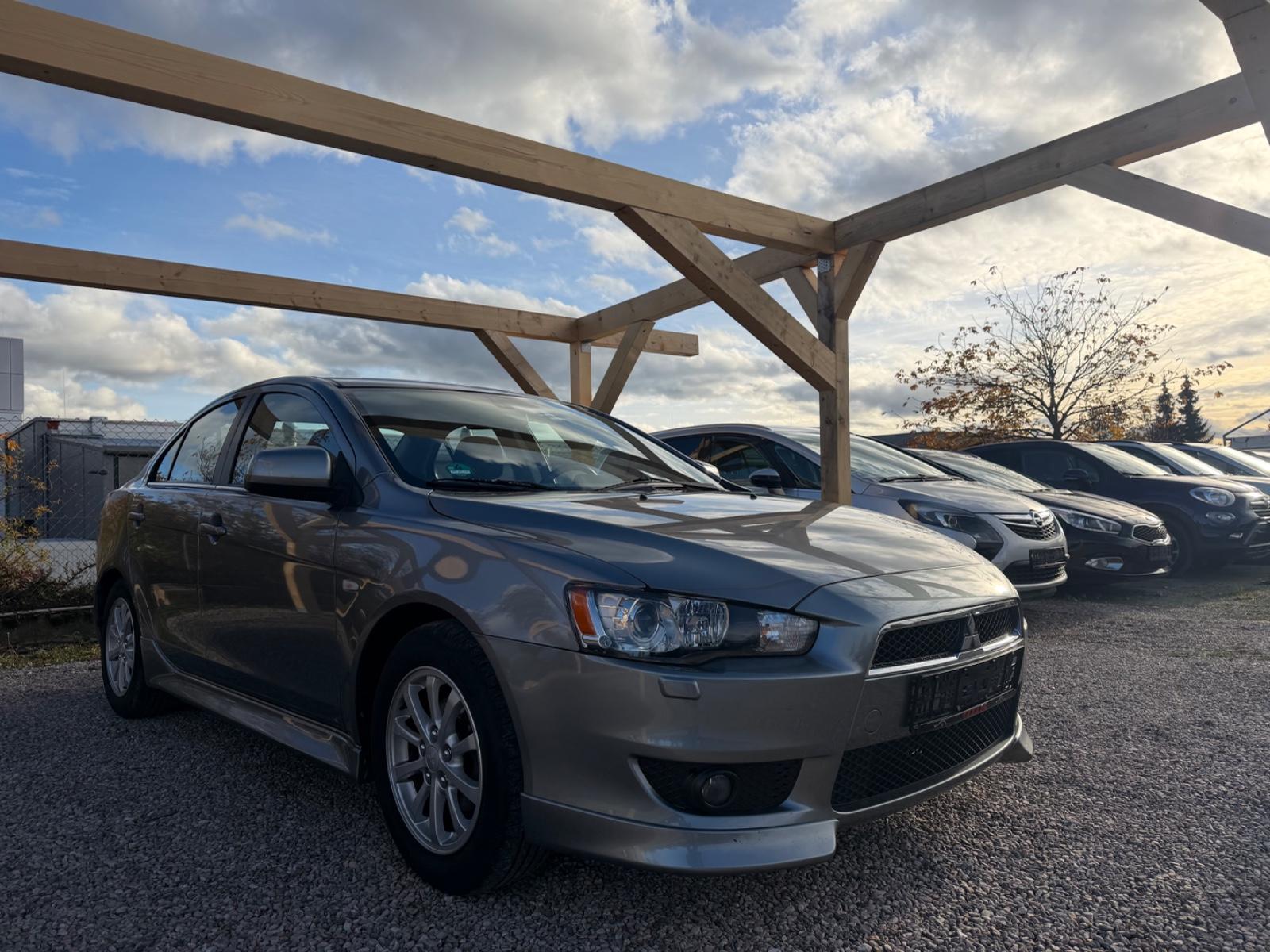 Mitsubishi Lancer