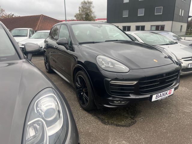 Porsche Cayenne GTS