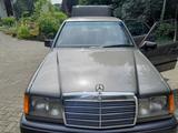 Mercedes-Benz 300 - Mercedes-Benz 300 mit Diesel-Antrieb: Limousine