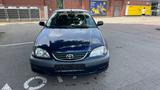 Toyota Avensis 1.8 Linea Sol - Toyota Avensis Gebrauchtwagen in Hamburg