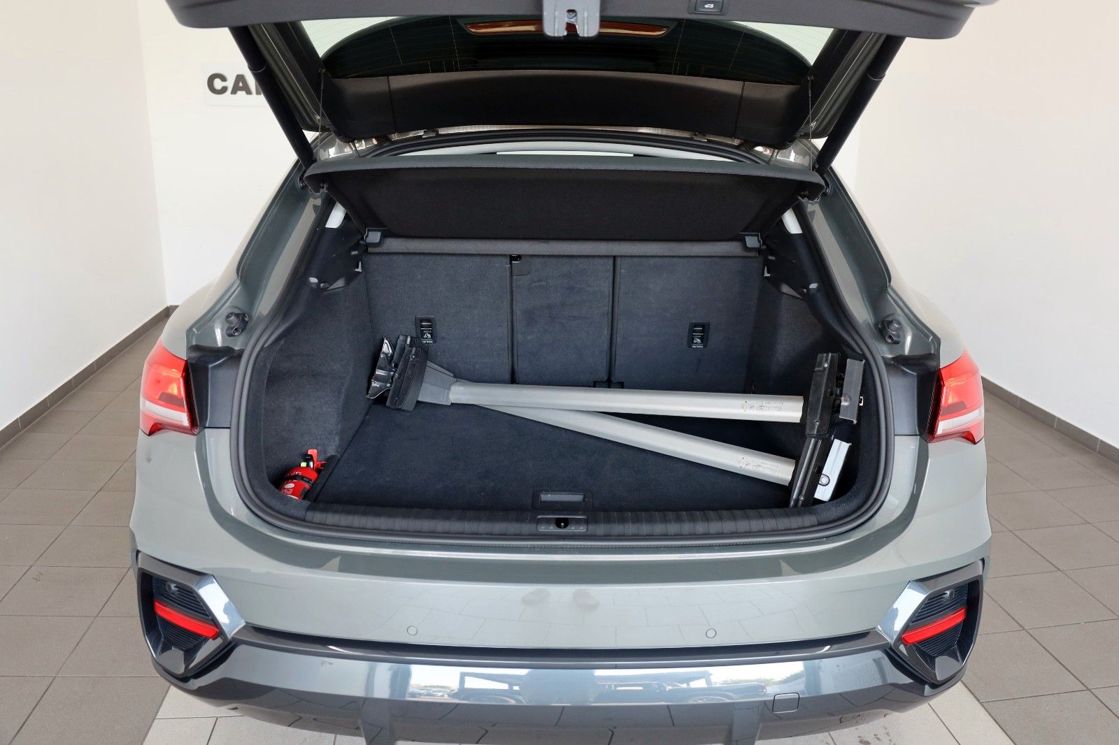 Fahrzeugabbildung Audi Q3 35 TDI quattro Sportback Navi,LED,Kamera,SH