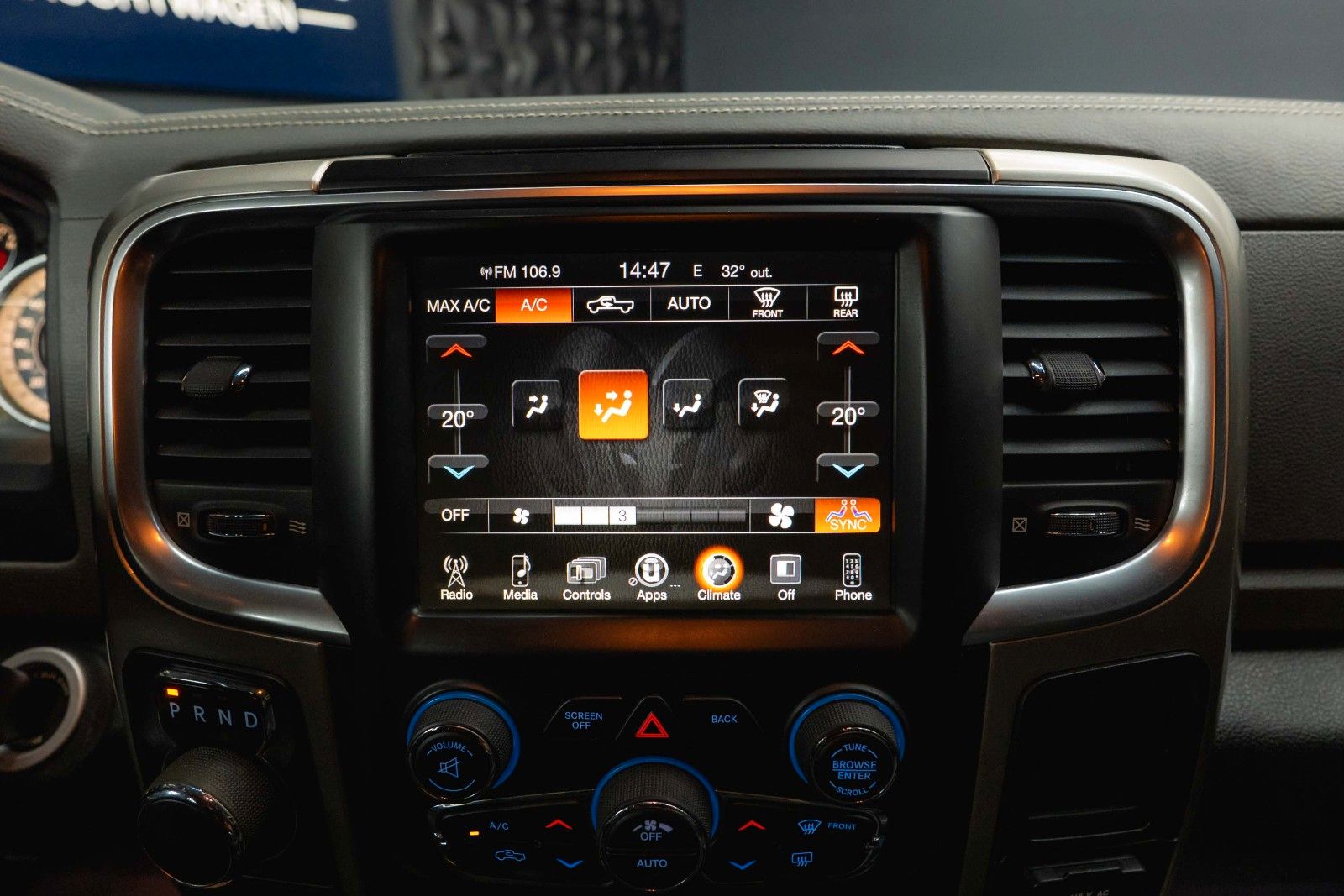 Fahrzeugabbildung Dodge RAM 5.7 V8 HEMI LPG PRINS | LONGBED | 20 Zoll