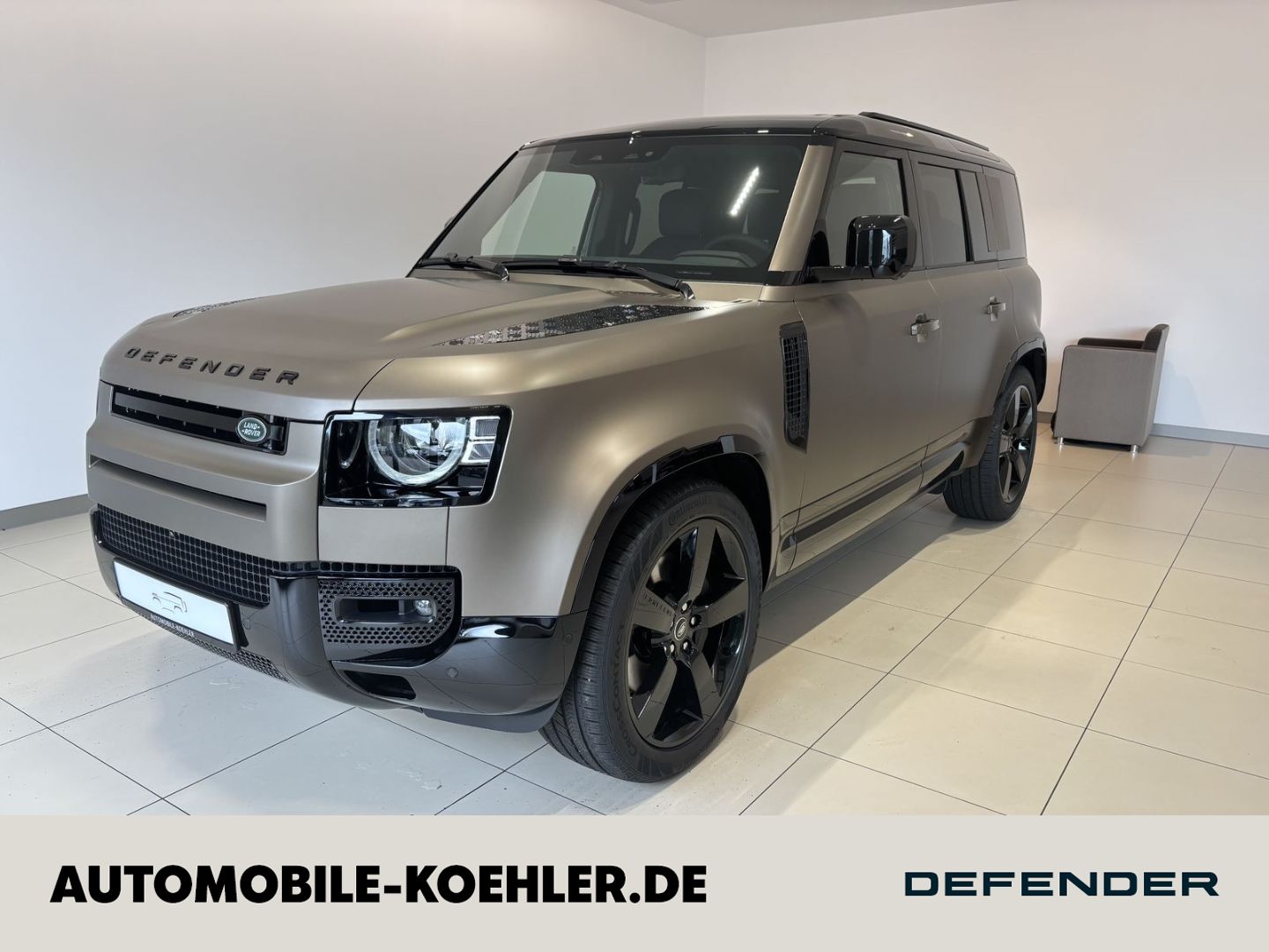 Land Rover Defender 110 P425 X-Dynamic HSE LACKFOLIE AHK