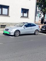 Mercedes-Benz Top Sehr sauber Alles funktioniert schiebe... - Mercedes-Benz 200 aus 2001