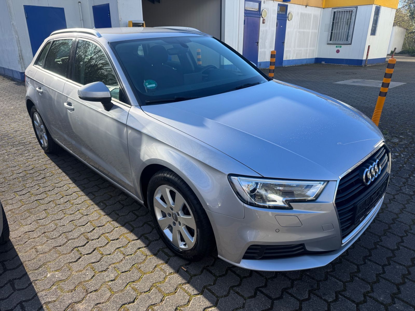 Fahrzeugabbildung Audi A3 Sportback Navi+Xenon+Sitzheizung