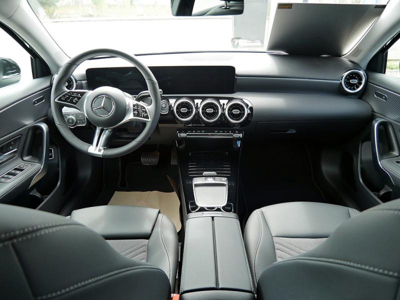Mercedes-Benz A 250 e , PROGRESSIVE AHK KAMERA SPUR STANDH PDC