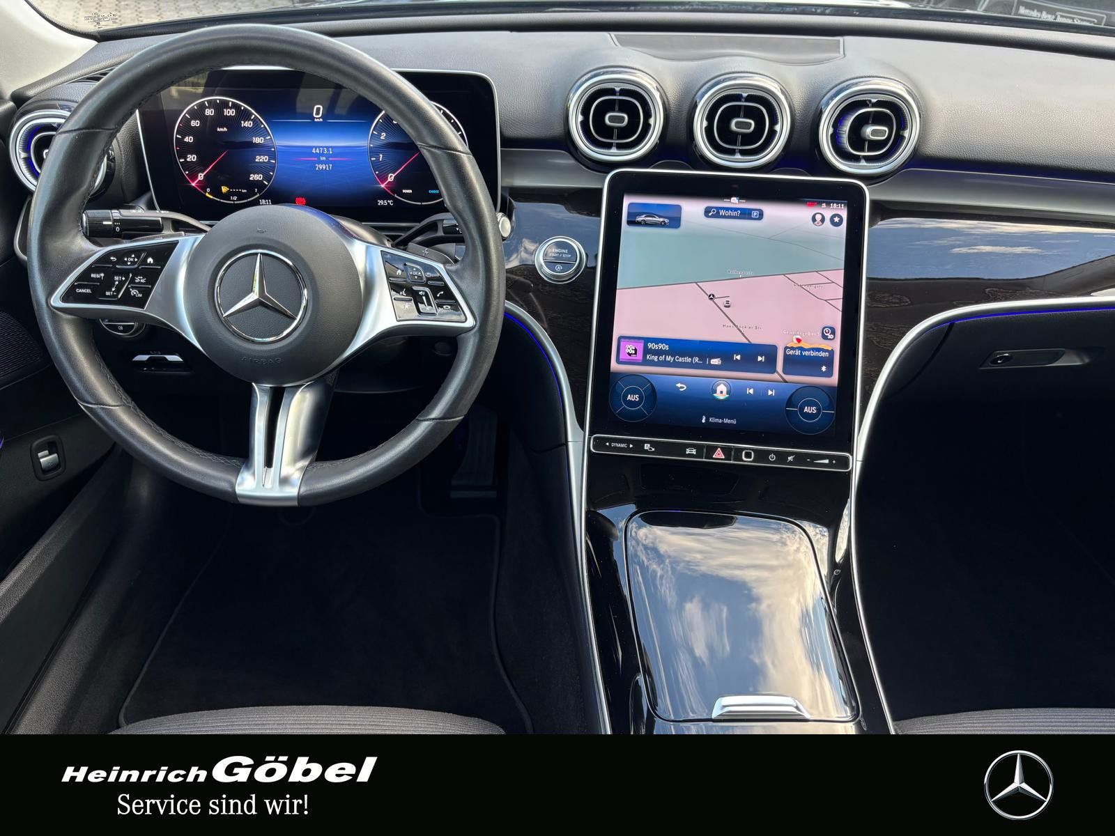 Fahrzeugabbildung Mercedes-Benz C 180 AVANTGARDE*AHK*LED*DISTRONIC*PRE-SAFE*