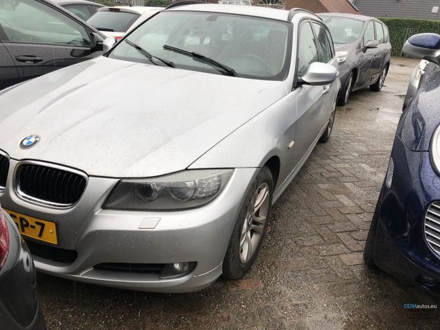 BMW 318 3-serie Touring 318i Luxury Line Navi/Leer/P