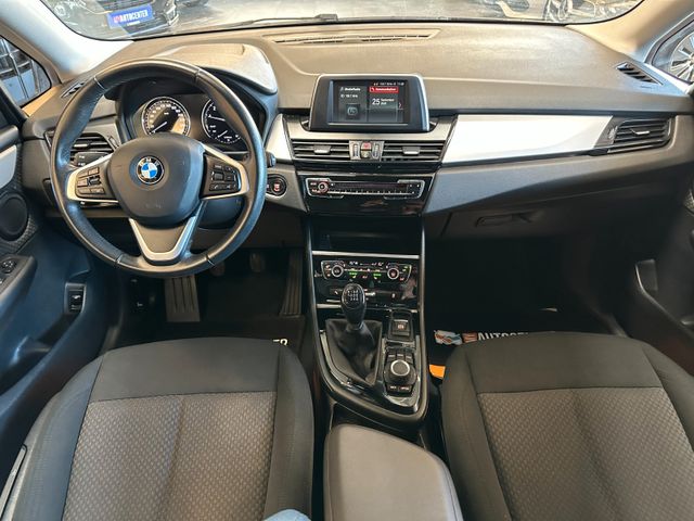 MYAUTOCENTER – Gebraucht- und Jahreswagen mit Werkstattservice in Pfaffenhofen BMW 218 *SERVICE NEU*TÜV 1227*TEMPO*2-ZONEN*SZHZ*