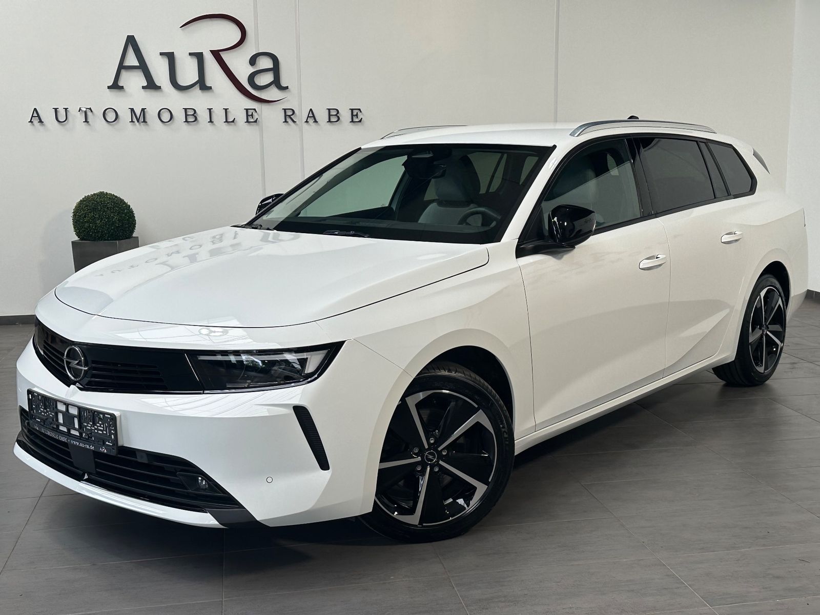 Fahrzeugabbildung Opel Astra Sports Tourer 1.5 D Business Elegance NAV