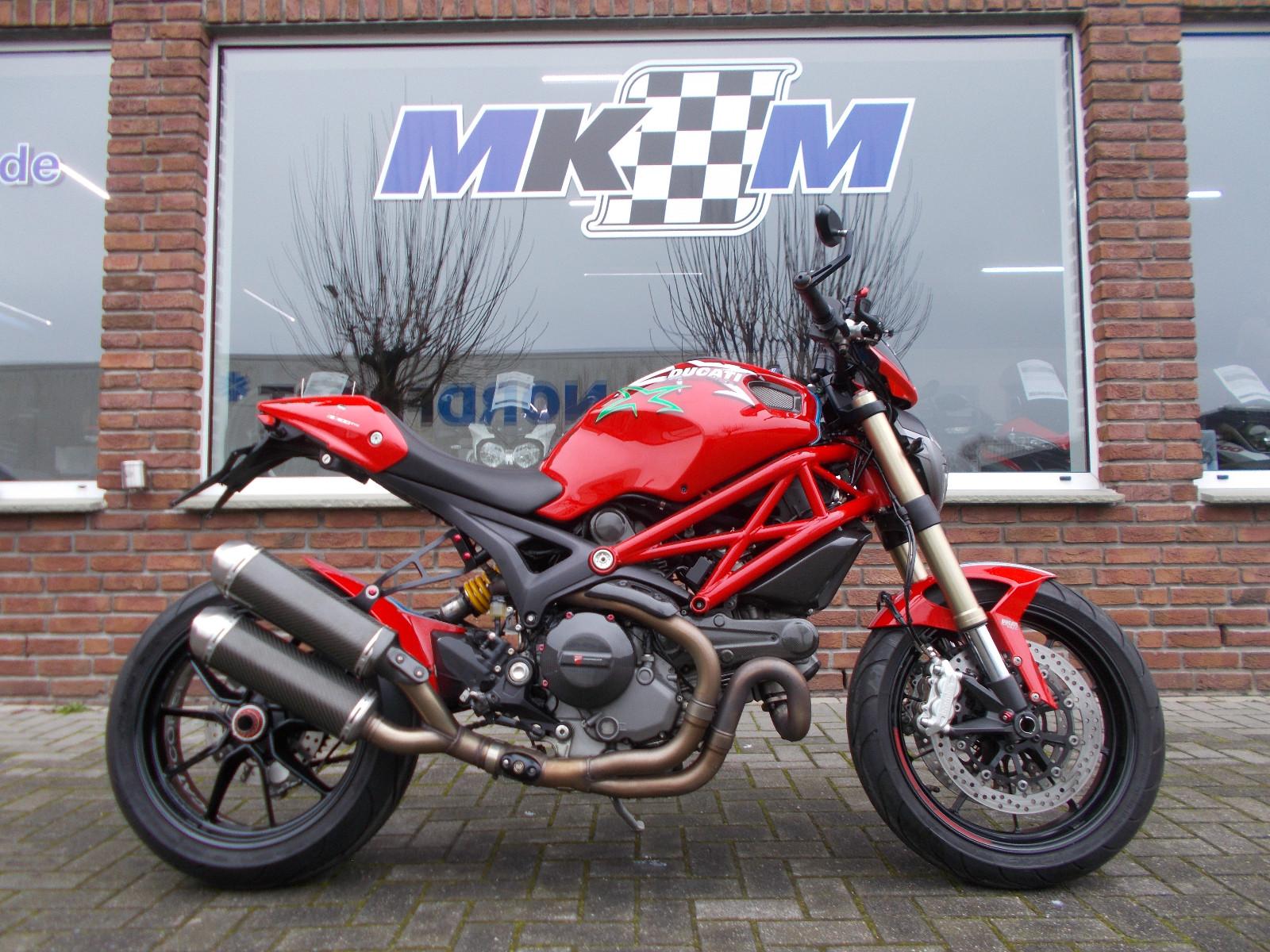 Ducati Monster 1100 EVO 1.Hand Scheckheftgepflegt