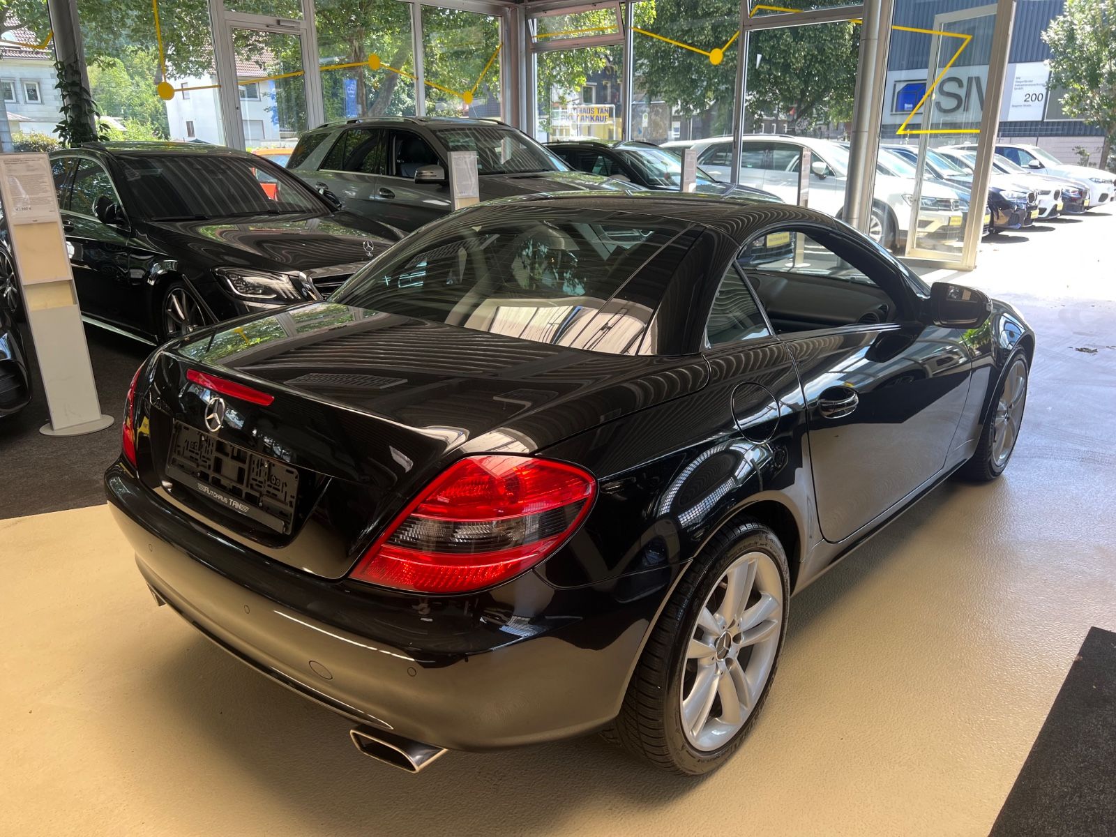 Fahrzeugabbildung Mercedes-Benz SLK 200 Roadster Kompressor*Vollleder