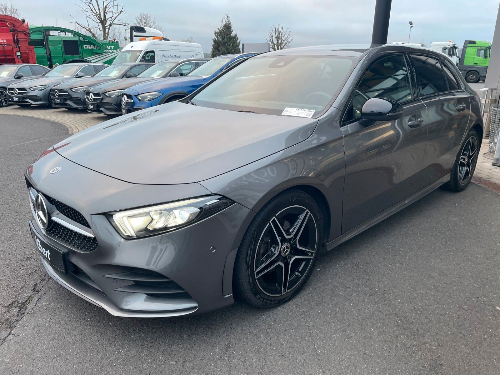 Fahrzeugabbildung Mercedes-Benz A 180 AMG+LED+IHC+RFK+TotWinkel+SFIntegration