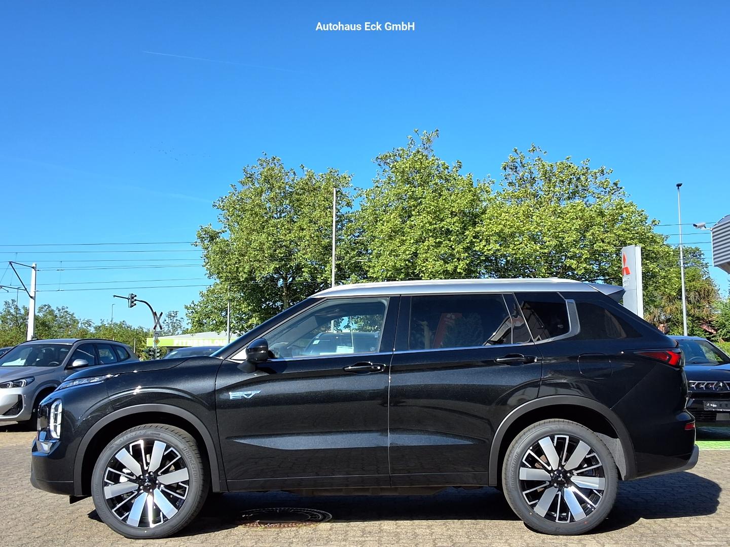 Mitsubishi Outlander Plug-In Hybrid 2.4L TOP Luxury 2-Farb