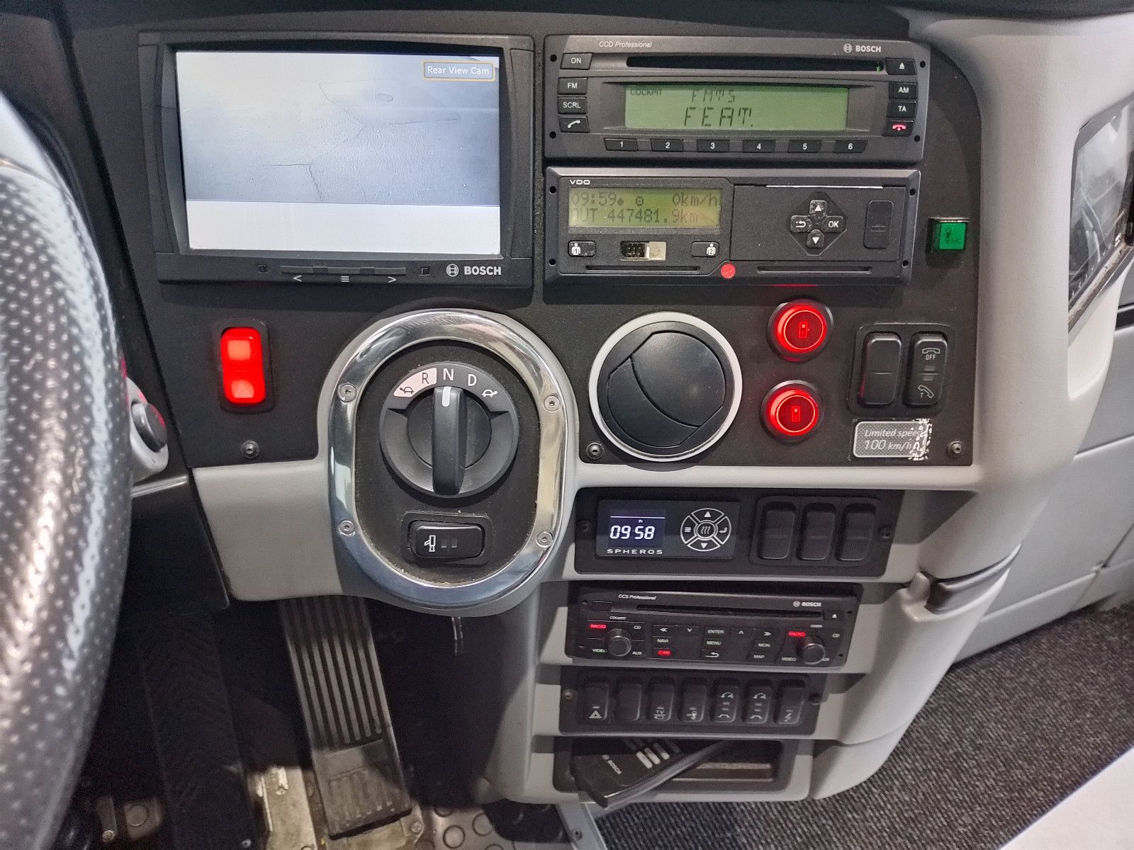 VANHOOL  2018 - Image 16 of 50