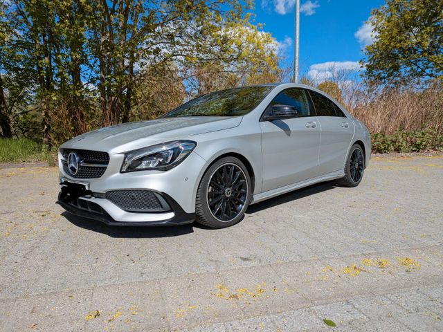 MERCEDES-BENZ CLA 220 4MATIC DCT AMG Line
