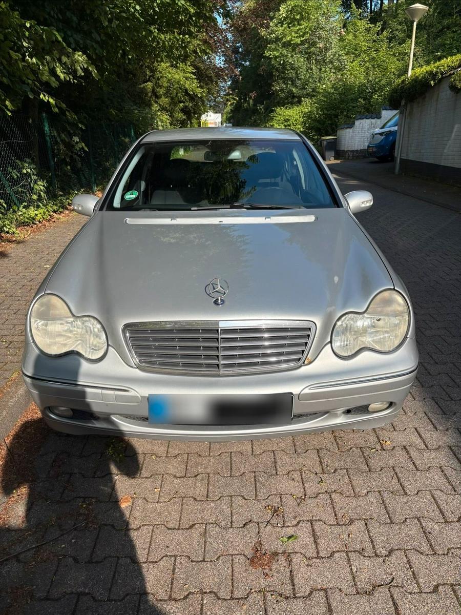 Mercedes-Benz C 180
