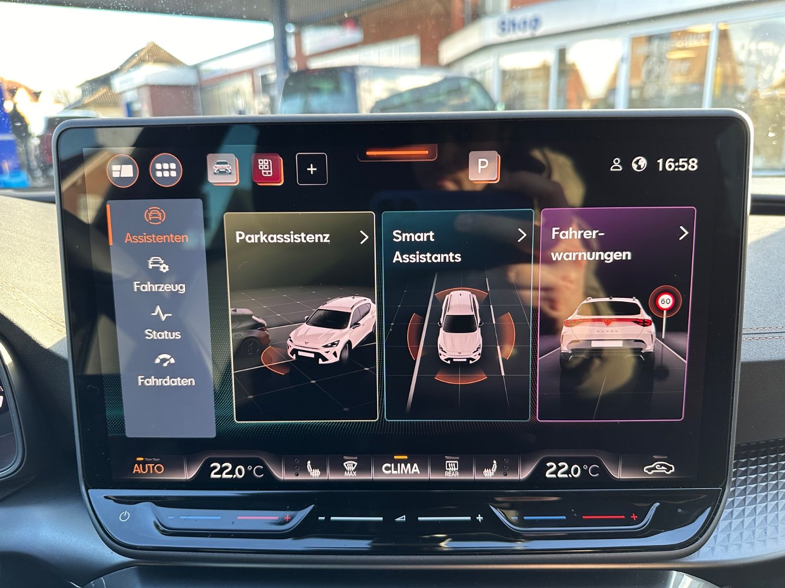 Fahrzeugabbildung CUPRA Formentor 1.5 eTSI DSG ACC/LED/APP/GJR/SHZG