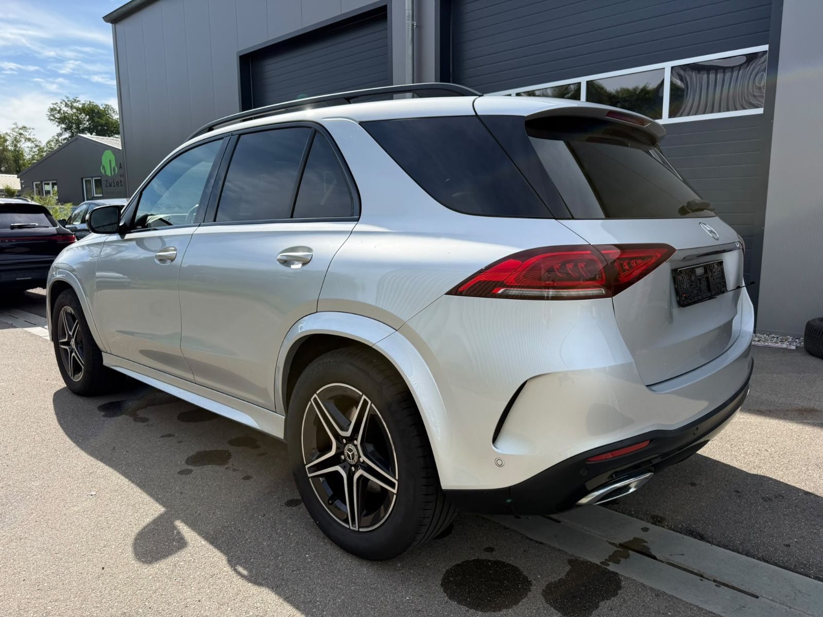 Mercedes-Benz GLE 300 4M+AMG-Line+Alu 20"+Pano-SD+Kamera+WR++ imagem 2