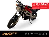 Suzuki SV 650  SR-Racing mit 916-Heck - SUZUKI 650 R