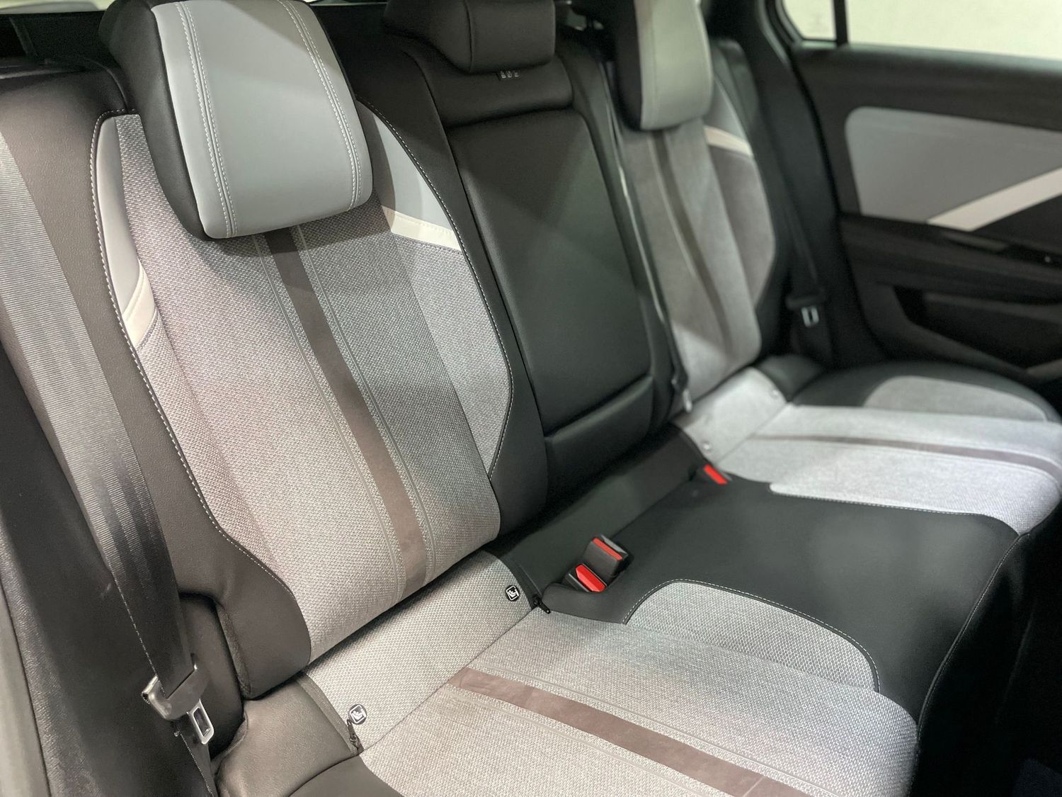 Fahrzeugabbildung Opel Astra L Sports Elegance#iLux-LED#Virtual#Kamera#