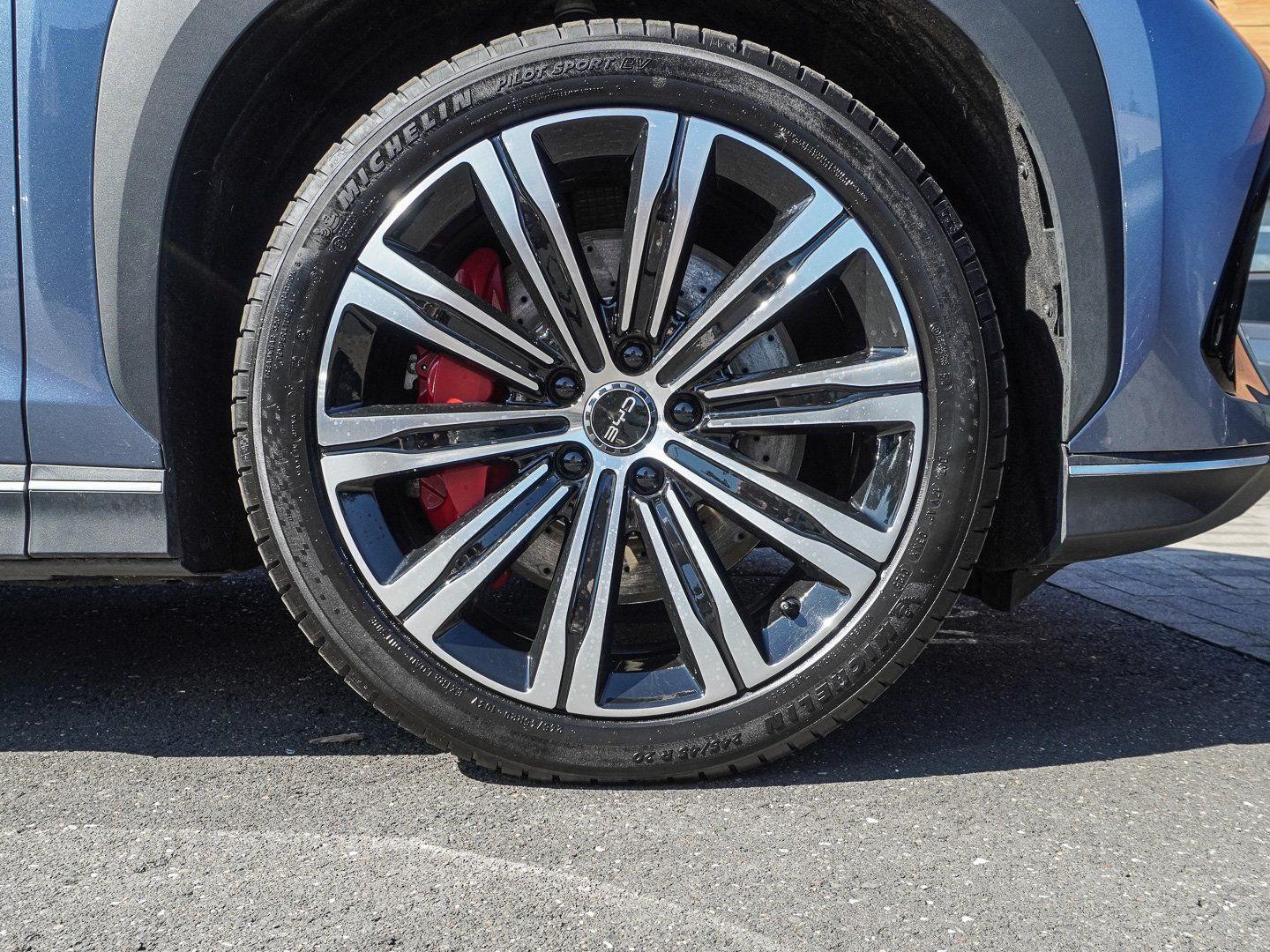 BYD SEALION 7