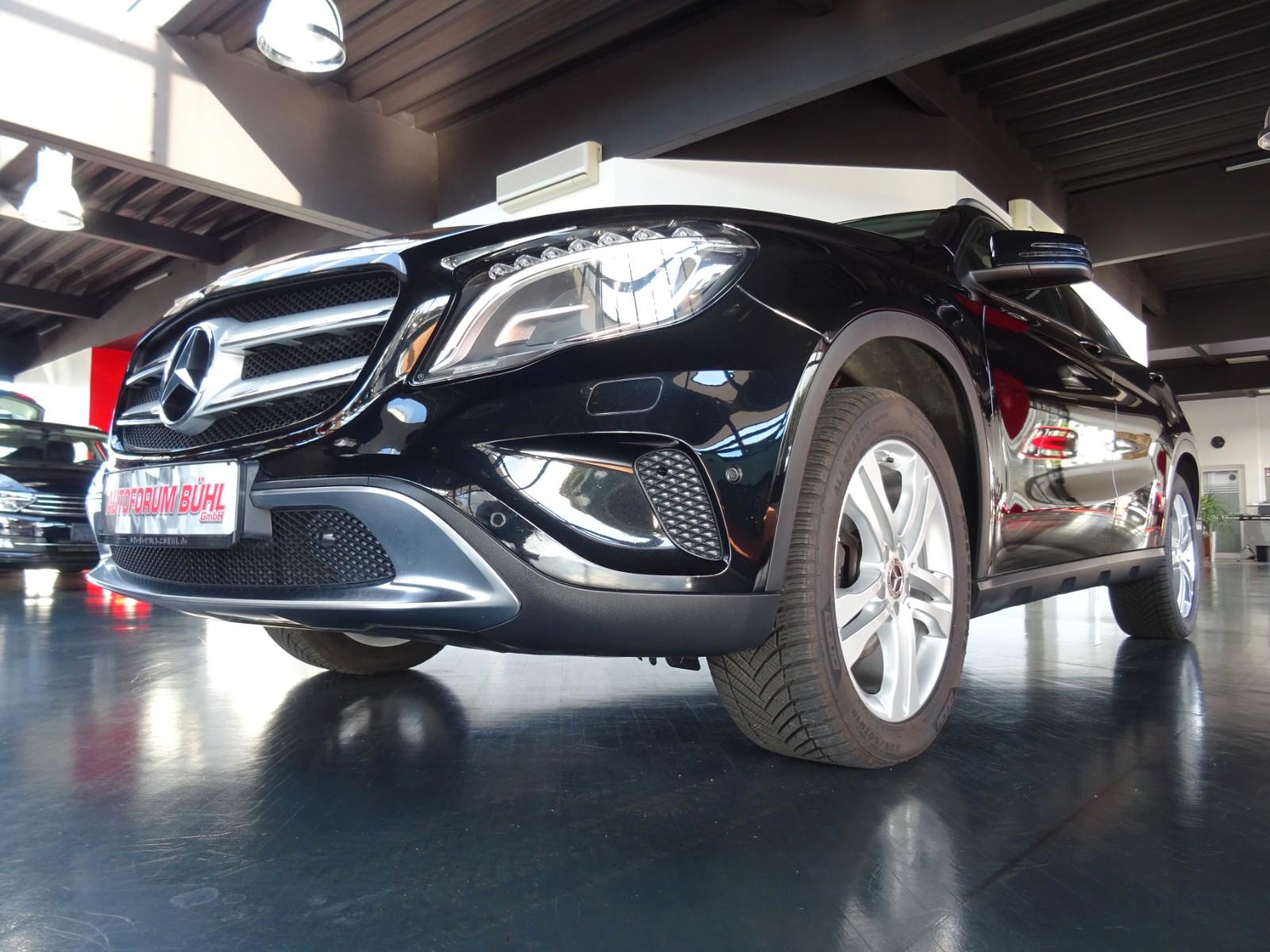 Mercedes-Benz GLA 200 d 4M Urban/ Autom./ Navi./ Bi-Xenon/ AHK
